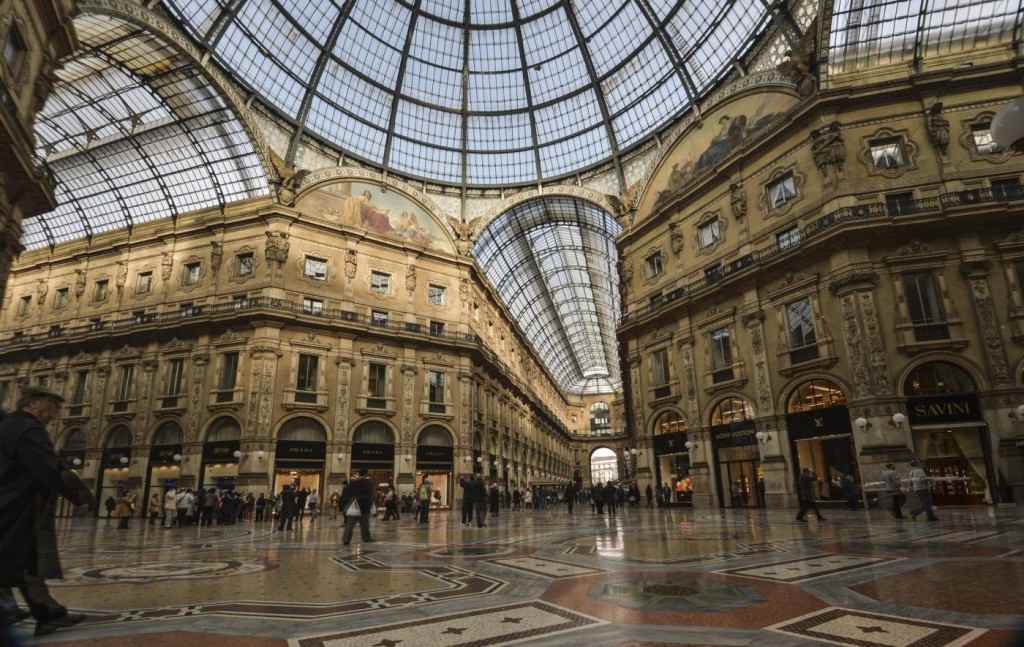 turisti Galleria Vittorio Emanuele Milano