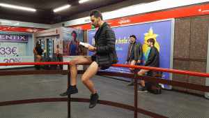 no pants subway ride milano