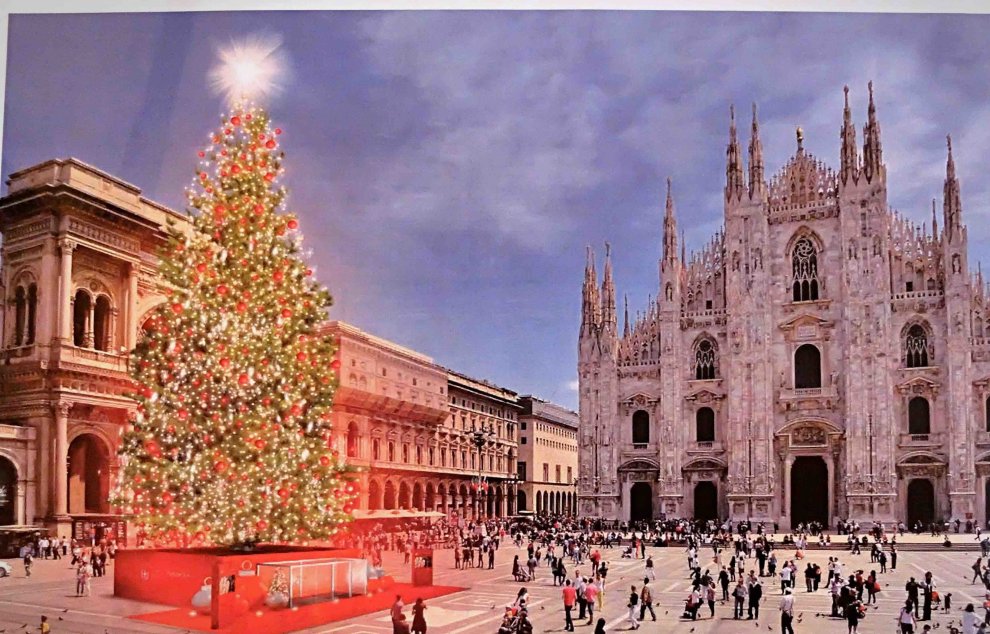 natale albero piazza duomo