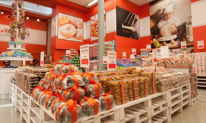 PIAZZA DUOMO: inaugura un nuovo mega outlet dolciario PIAZZA DUOMO: inaugura un nuovo mega outlet dolciario