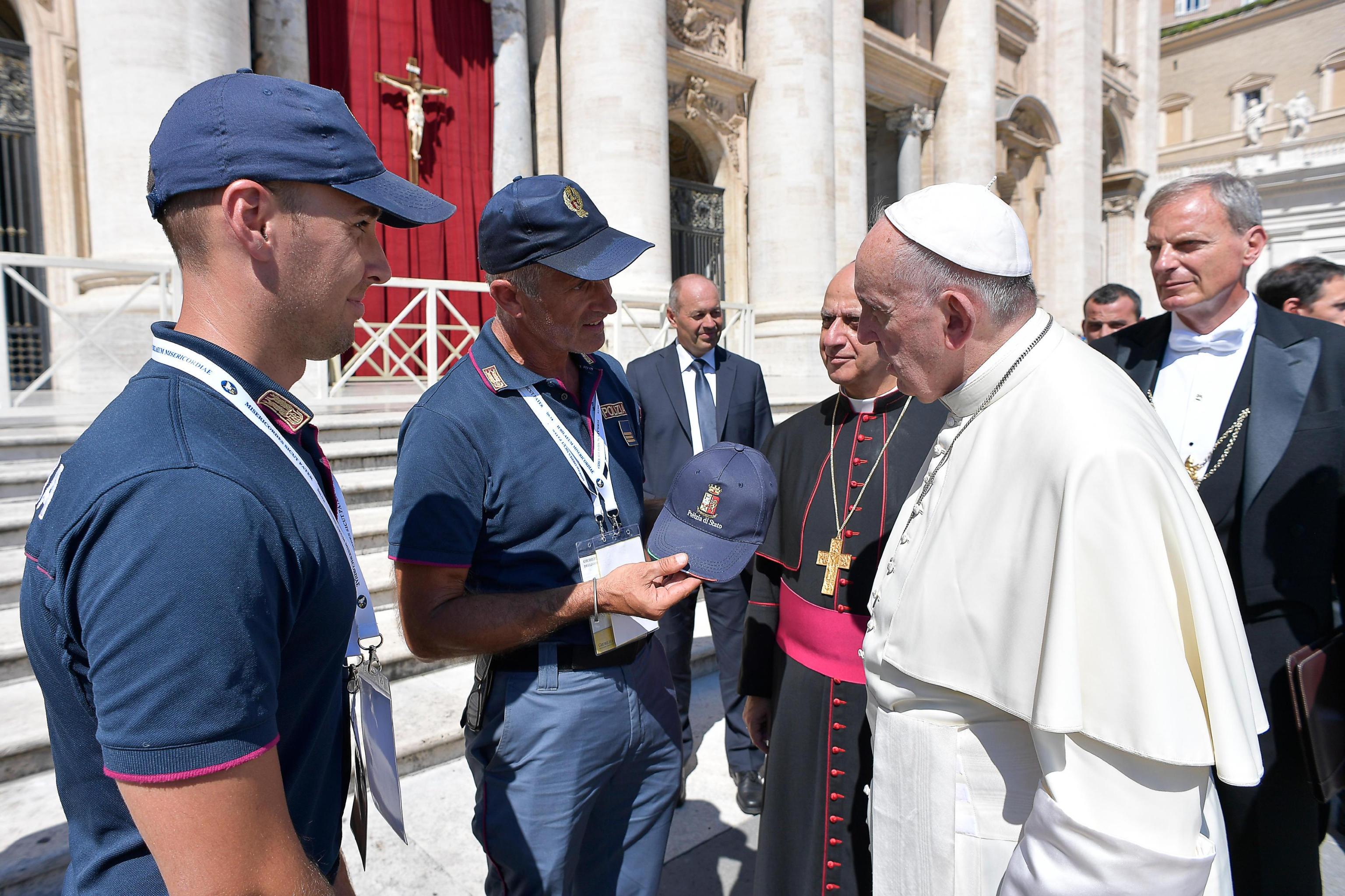 papa francesco milano