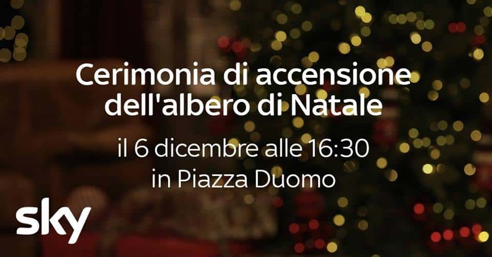 Cerimonia accensione albero sky piazza duomo