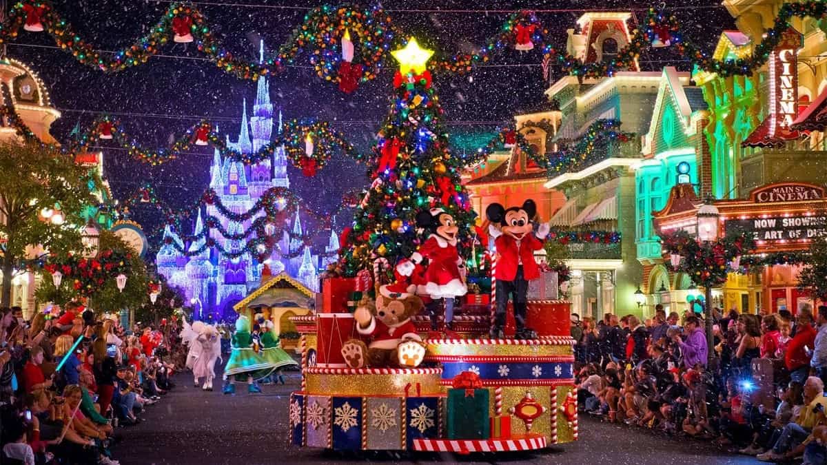 Decorazioni Natalizie Disney 2019.Capodanno Disneyland Paris Lasciati Incantare Dalla Vera Magia Natalizia